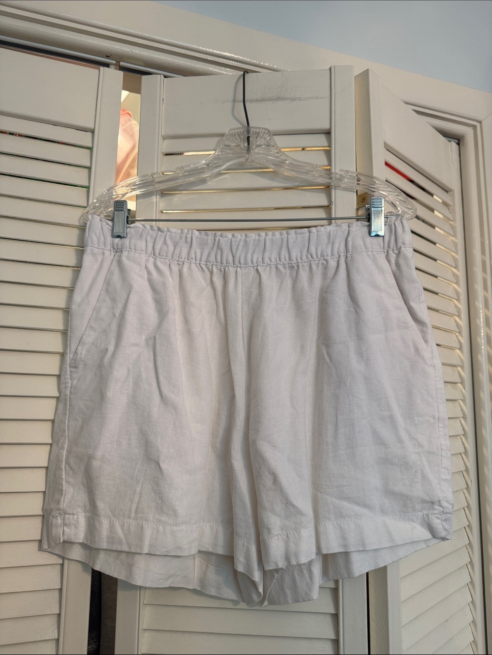 🤍 Reitmans White Linen Shorts